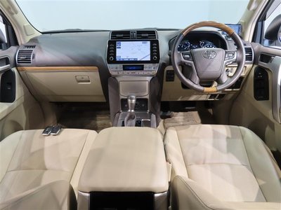 TOYOTA LAND CRUISER PRADO - 4