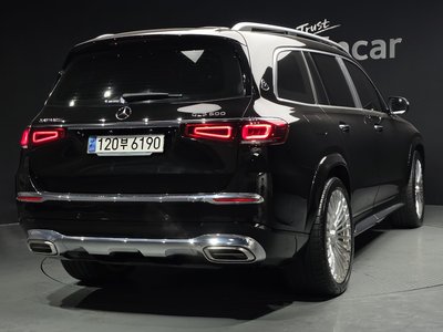 MERCEDES-BENZ GLS - 4