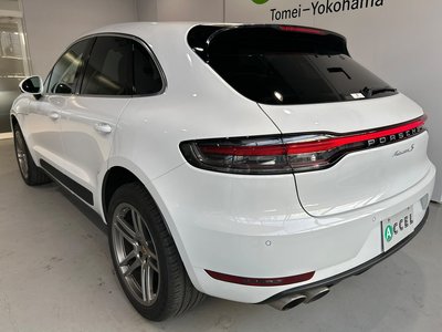 PORSCHE MACAN - 2