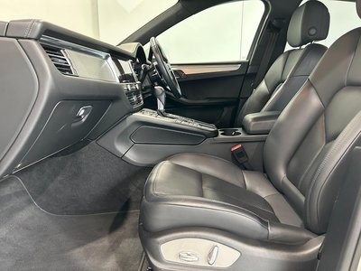 PORSCHE MACAN - 6