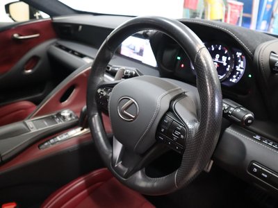 2017 Lexus LC 照片 20