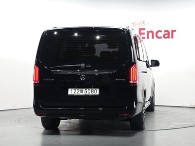 2022 Mercedes-BENZ V-CLASS — фото 4