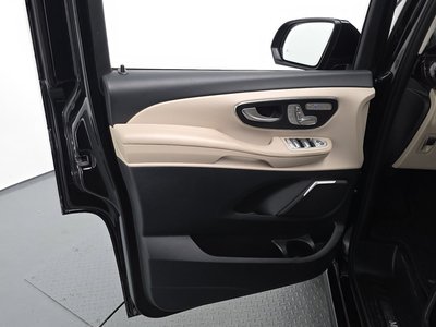 2022 Mercedes-BENZ V-CLASS — миниатюра 16