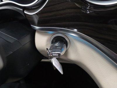 2022 Mercedes-BENZ V-CLASS — миниатюра 31
