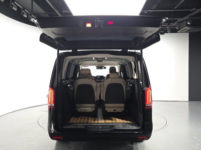 2022 Mercedes-BENZ V-CLASS — миниатюра 27