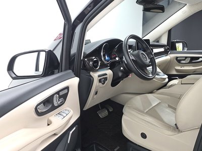 2022 Mercedes-BENZ V-CLASS — миниатюра 14