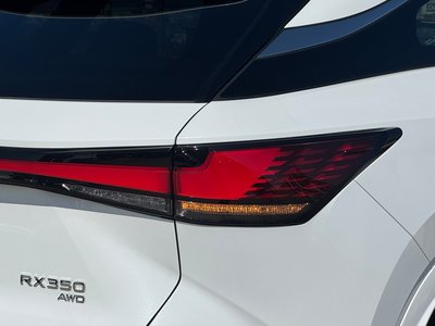 2025 Lexus RX — миниатюра 22