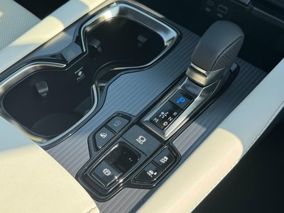 2025 Lexus RX — миниатюра 62