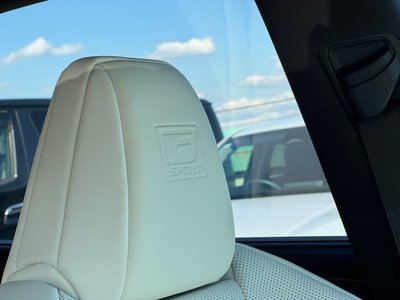 2025 Lexus RX — миниатюра 36