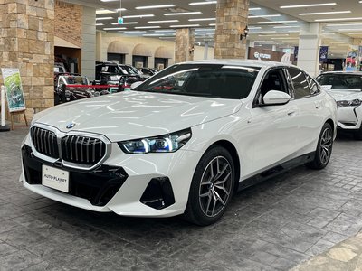صورة مصغرة 55 لـ 2024 BMW 5 SERIES
