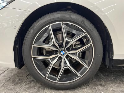 صورة مصغرة 47 لـ 2024 BMW 5 SERIES