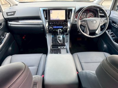 TOYOTA ALPHARD - 9