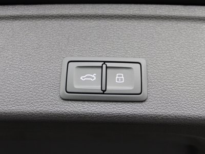2024 AUDI A4 AVANT 照片 30