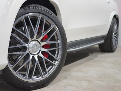 MERCEDES-BENZ GLS AMG - 10