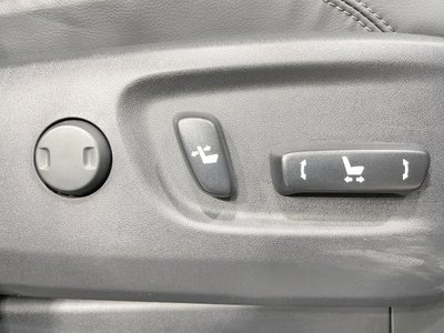 TOYOTA LAND CRUISER PRADO - 8