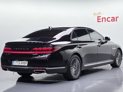 GENESIS G90 - 3