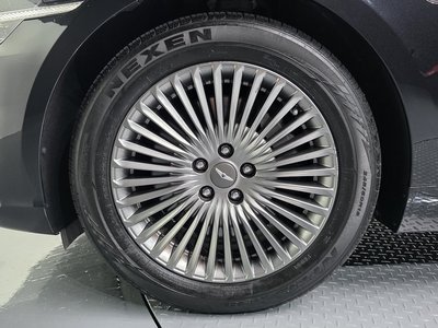 GENESIS G90 - 6