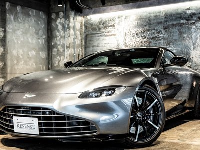 ASTON MARTIN V8 VANTAGE ROADSTER - 7