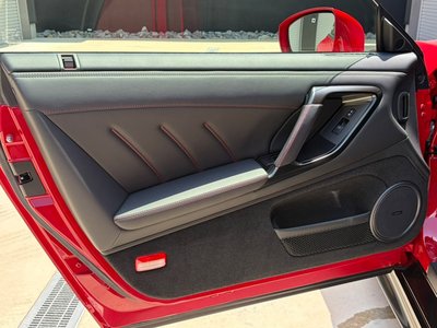 2025 Nissan GT-R — миниатюра 29
