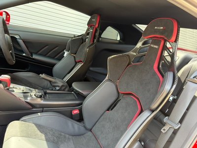 2025 Nissan GT-R — миниатюра 32