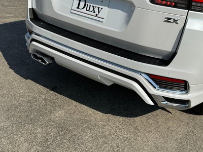 TOYOTA LAND CRUISER 300 - 10