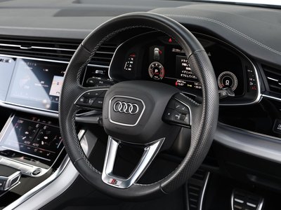 صورة 4 لـ 2024 AUDI Q7