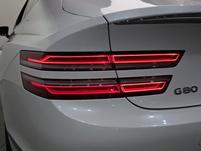 GENESIS G80 (RG3) - 10