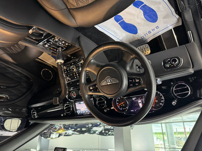 BENTLEY MULSANNE - 4