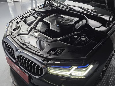 BMW 5 SERIES - 7