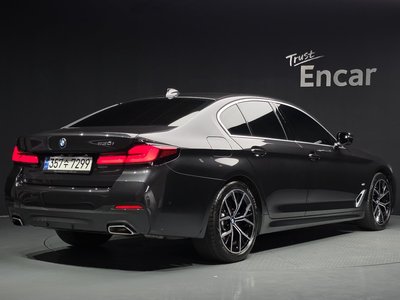 BMW 5 SERIES - 4