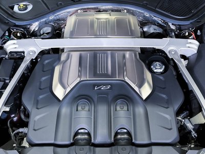 BENTLEY FLYING SPUR - 8