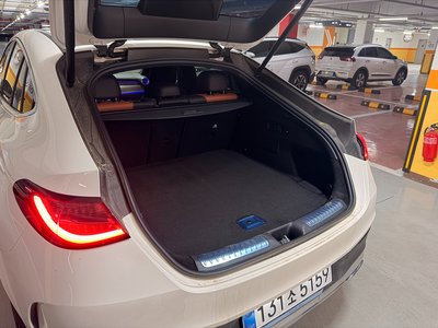 MERCEDES-BENZ GLC - 7