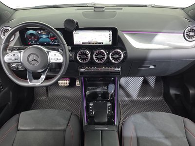 MERCEDES-BENZ GLA - 5