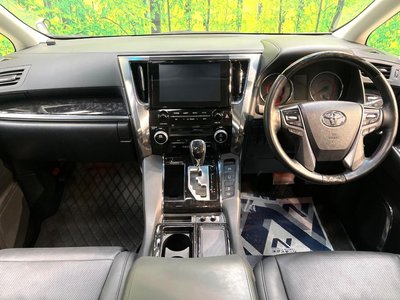 TOYOTA ALPHARD - 2