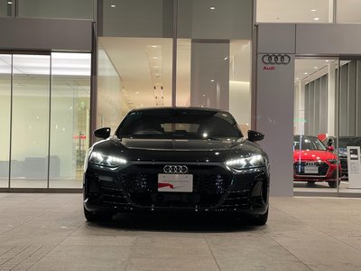 AUDI E-TRON GT QUATTRO - 6