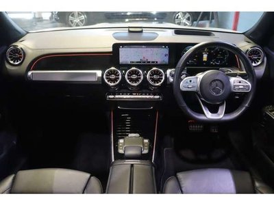 MERCEDES-BENZ GLB - 2