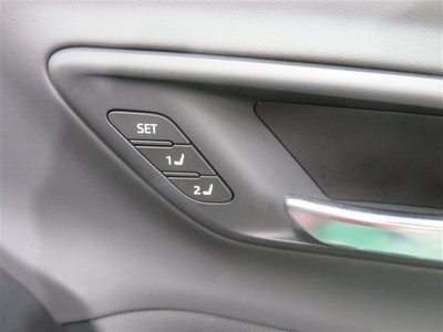 TOYOTA CROWN CROSSOVER - 6