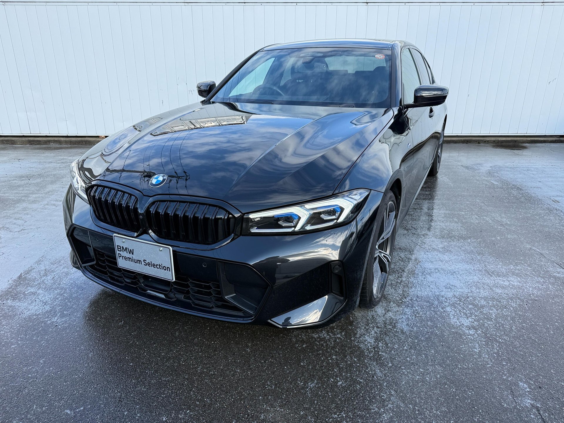 BMW 3 SERIES - View 1