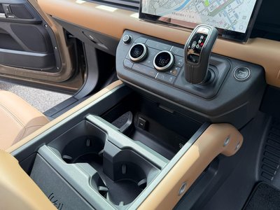 صورة مصغرة 17 لـ 2025 LAND Rover DEFENDER