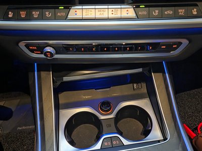 2022 BMW X7 — миниатюра 16