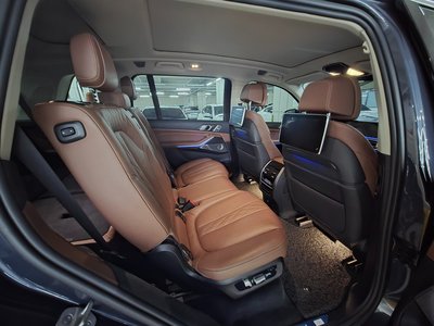 2022 BMW X7 — миниатюра 18
