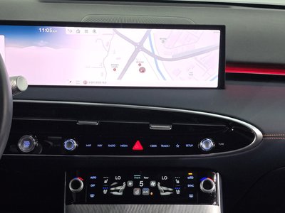 2024 Genesis GV70 — миниатюра 13
