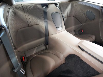 ASTON MARTIN DB11 - 9