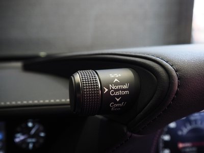 2018 Lexus LS — миниатюра 23