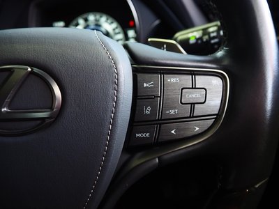 2018 Lexus LS — миниатюра 22