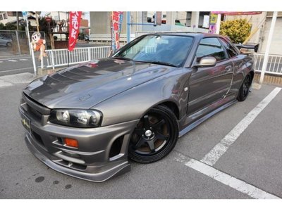 NISSAN SKYLINE - 1