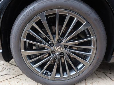 صورة مصغرة 42 لـ 2025 Lexus RX