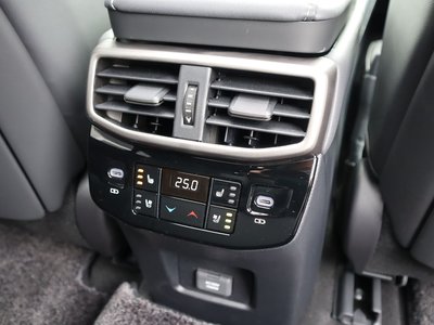 صورة مصغرة 69 لـ 2025 Lexus RX
