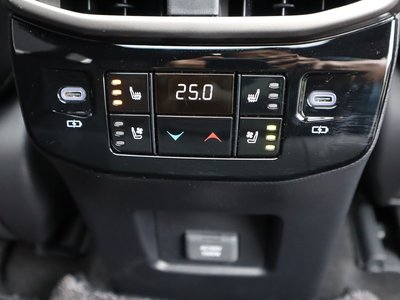 صورة مصغرة 14 لـ 2025 Lexus RX