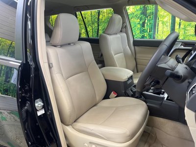 TOYOTA LAND CRUISER PRADO - 9